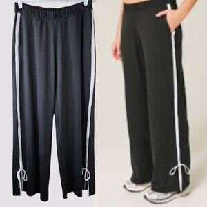 Gilly Hicks Wide Leg Bow Pant Side Stripe Relaxed Baggy Athleisure Track Pull On
